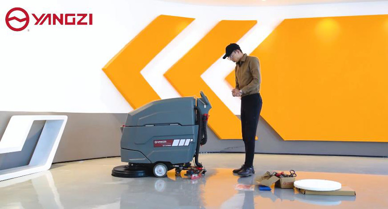 不同場(chǎng)景如何去選擇？掃地機(jī)還是洗地機(jī)？