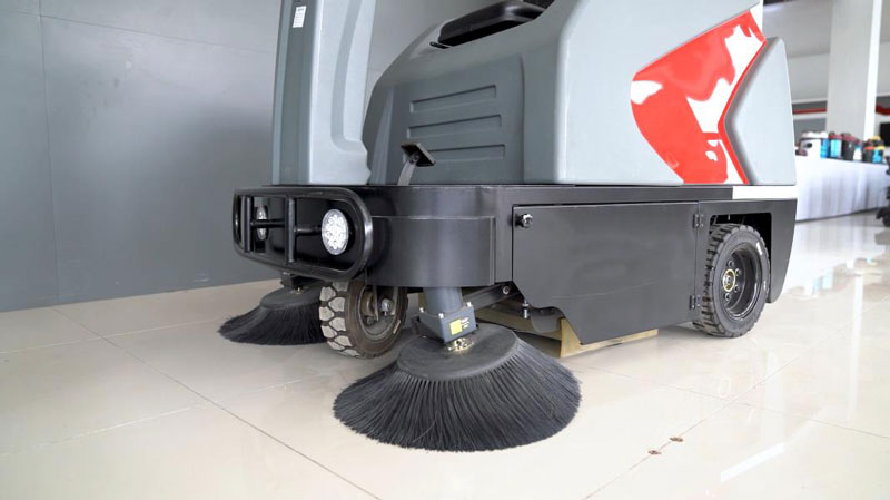 多功能電動(dòng)掃地車價(jià)格合理嗎？值得嗎？